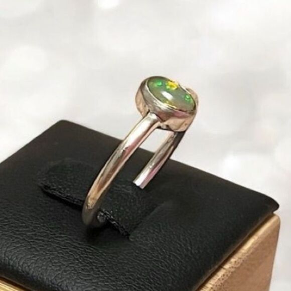 Artisan Made Genuine Ethiopian Opal Sterling Silver Ring Size 8 Brand New - Picture 5 of 10